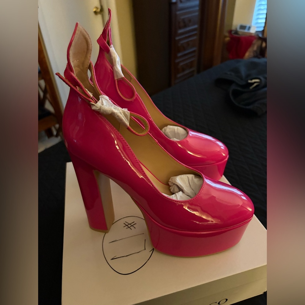 Fuchsia Platform Heels - Picture 2 of 6
